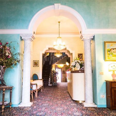 Hotel Sonia Форте-деи-Марми Экстерьер фото