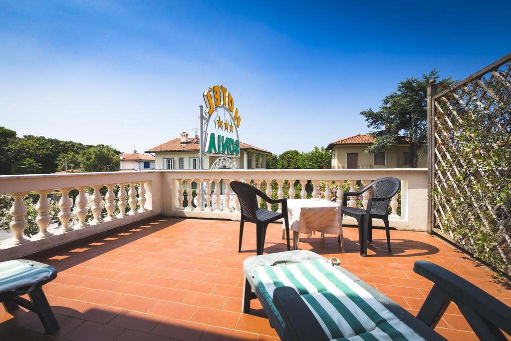 Hotel Sonia Форте-деи-Марми Экстерьер фото
